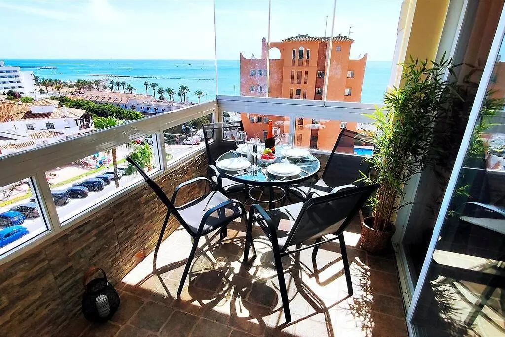 Apartamento Beautiful Apartament With Sea Views Benalmádena